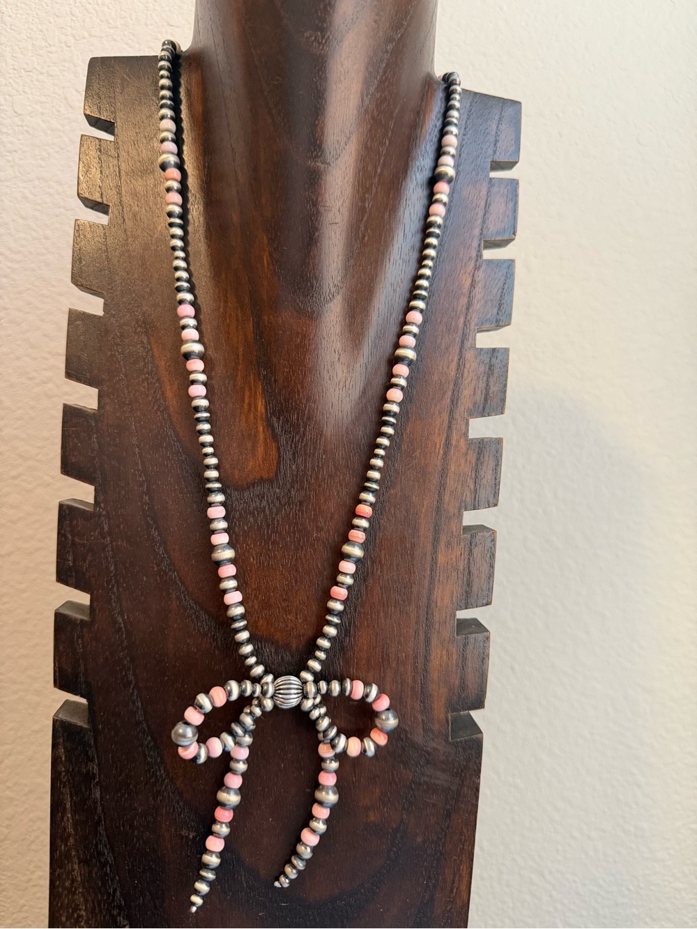 Sterling silver pink conch bow necklace 25 inch